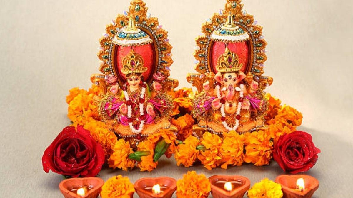 why we celebrate diwali in hindi